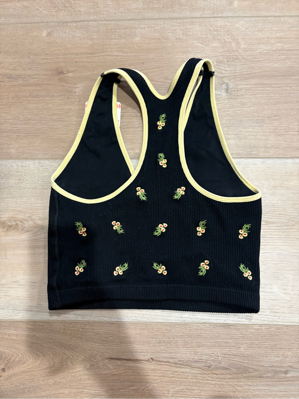 NWT free people movement embroidered free throw crop , size medium - Picture 2 of 3